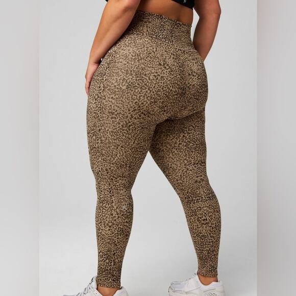 NWT Fabletics Oasis PureLuxe High-Waisted Legging Leopard Print Size 1X - Picture 5 of 12